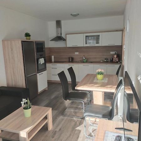 Апартаменты Apartman Karolina Подебрады Экстерьер фото